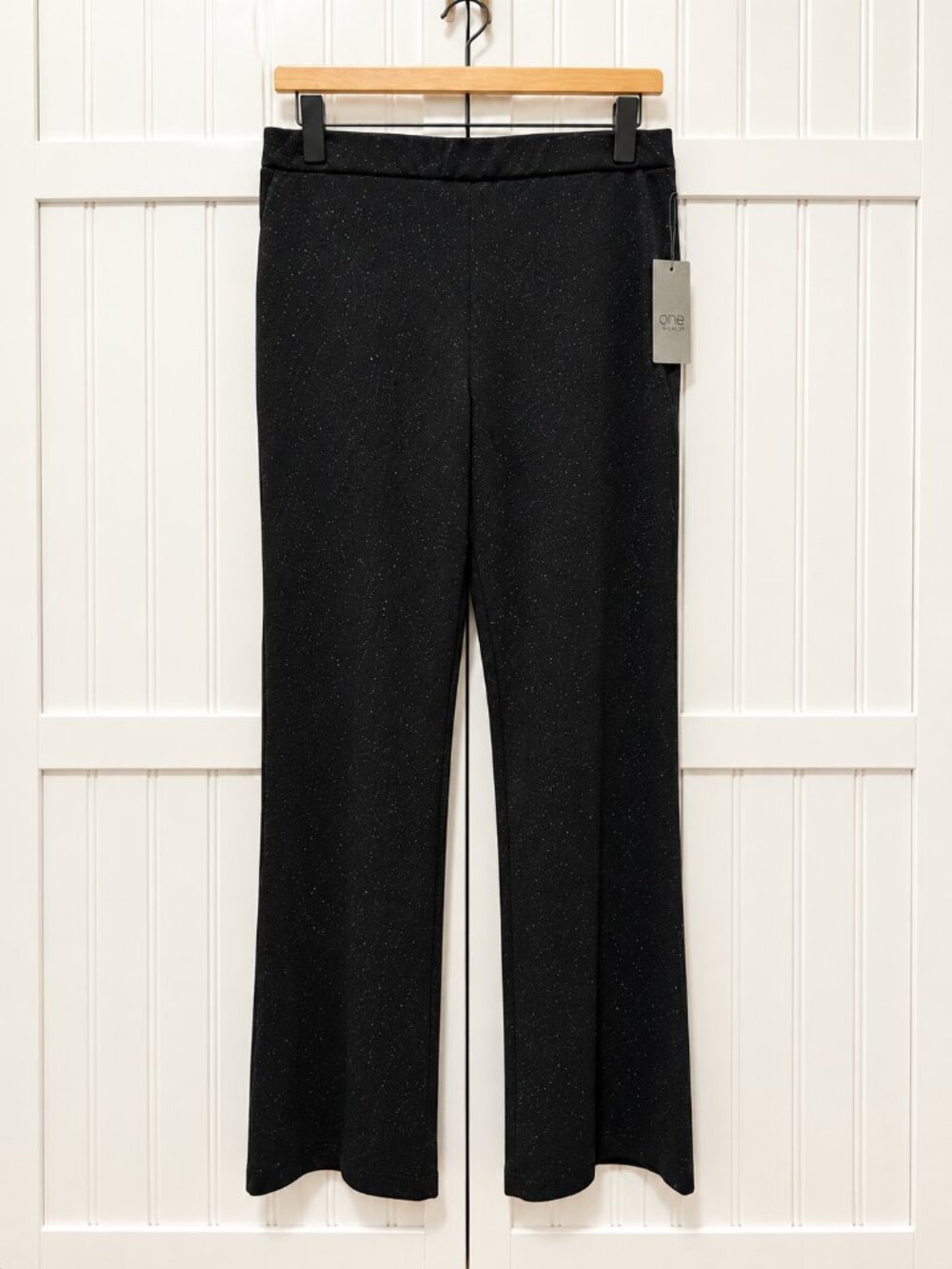 One by Chapter One Black Shimmer Pull-On Bootcut Pants Size Medium NWT